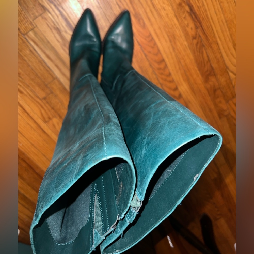 NINE WEST “Peachey”Heeled Boots - Picture 5 of 15